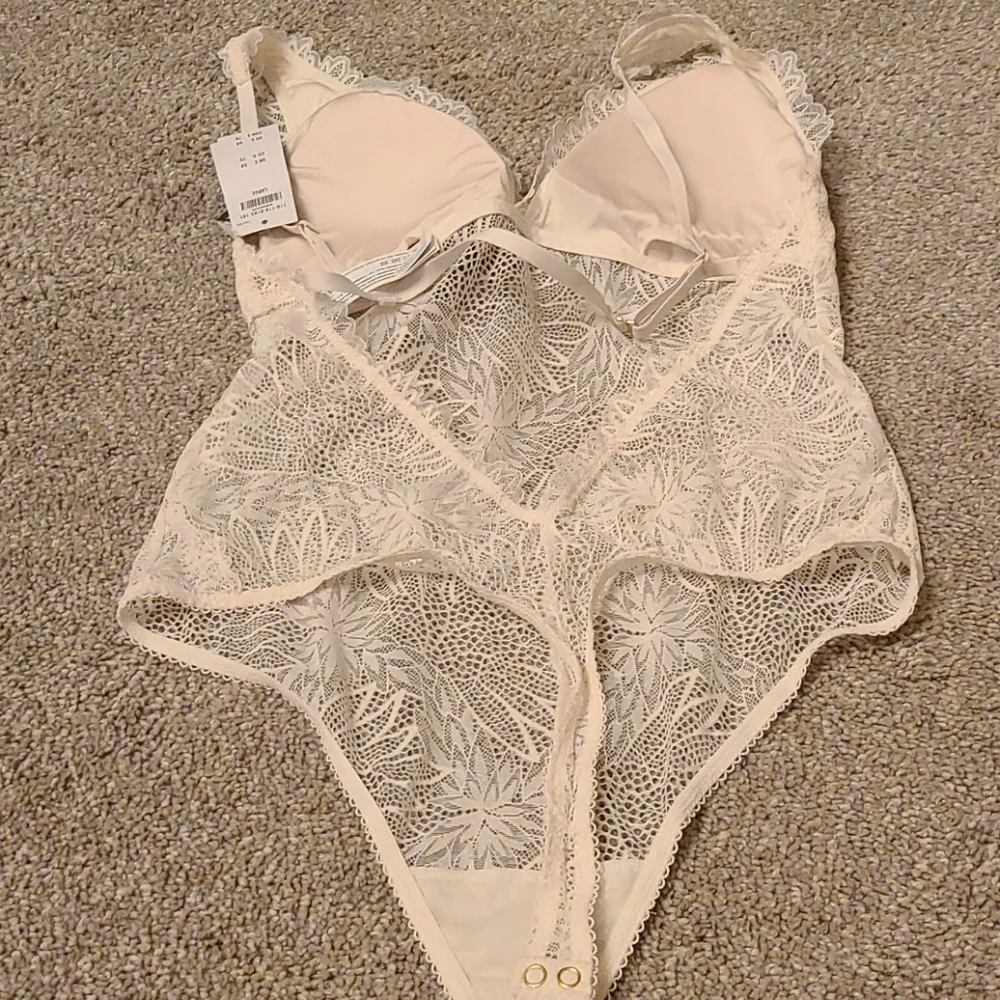 Abercrombie & Fitch Organic Lace Bodysuit 🆕️ - Picture 8 of 9